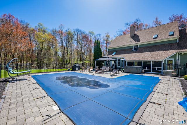 14 Myra Lane, Burlington, CT 06013