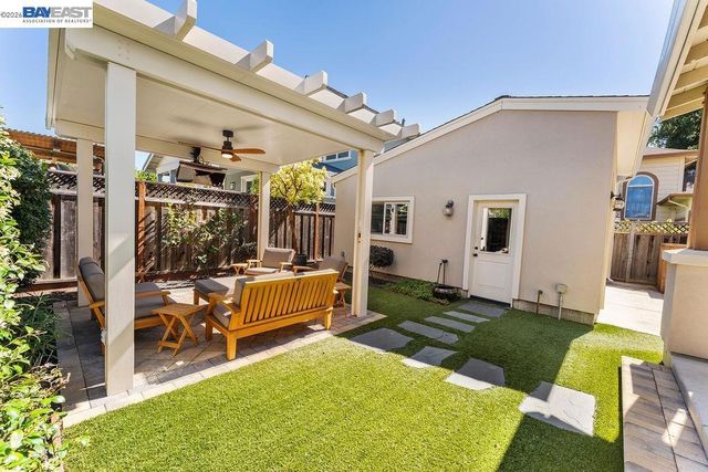 2577 8th St, Livermore, CA 94550