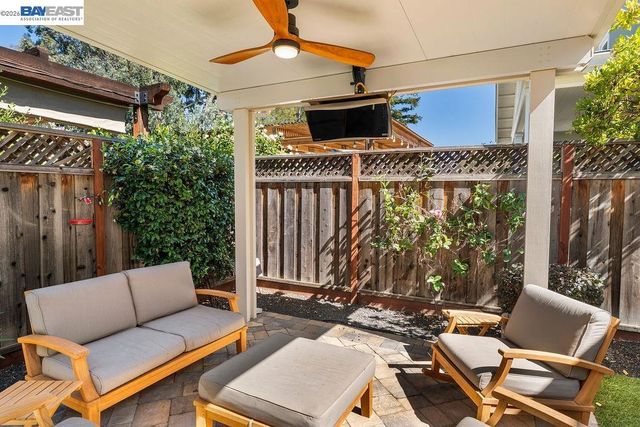 2577 8th St, Livermore, CA 94550
