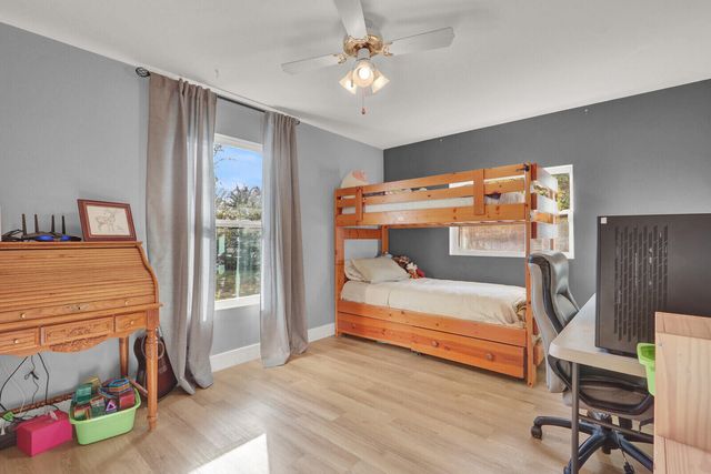 18019 43rd Road N, Loxahatchee, FL 33470