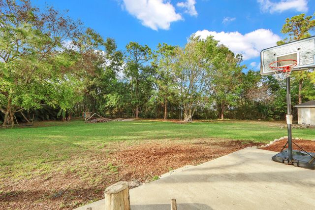 18019 43rd Road N, Loxahatchee, FL 33470