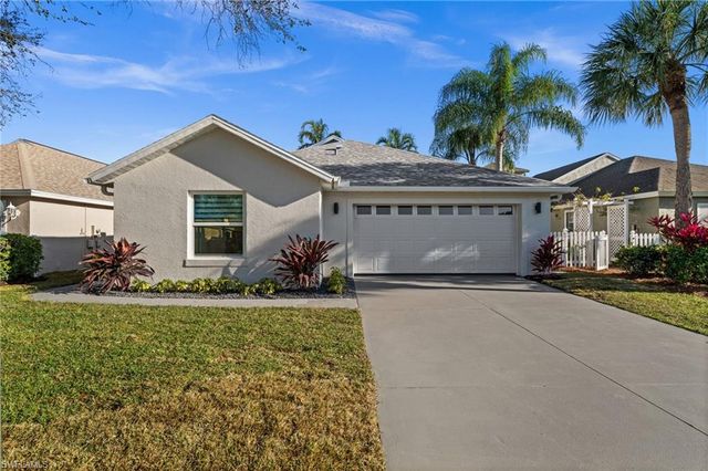 1046 Silverstrand DR, Naples, FL 34110