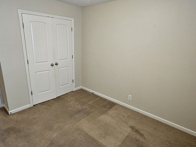 1935 Warmingfield Dr, Murfreesboro, TN 37127