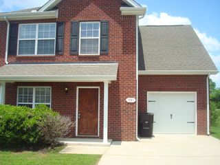 1935 Warmingfield Dr, Murfreesboro, TN 37127