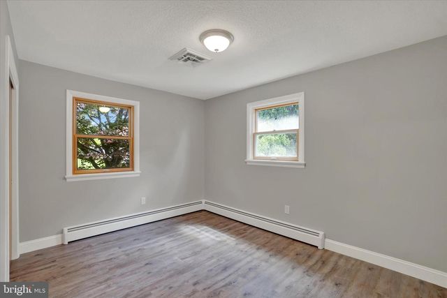 2720 FREYSVILLE RD, Red Lion, PA 17356