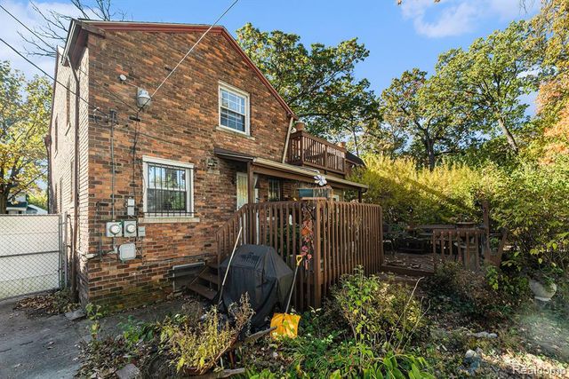 2548 Woodstock Drive, Detroit, MI 48203