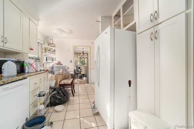 2548 Woodstock Drive, Detroit, MI 48203