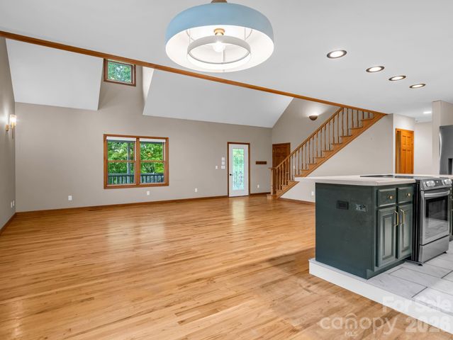 180 Canaday Drive, Brevard, NC 28712