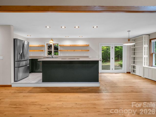 180 Canaday Drive, Brevard, NC 28712