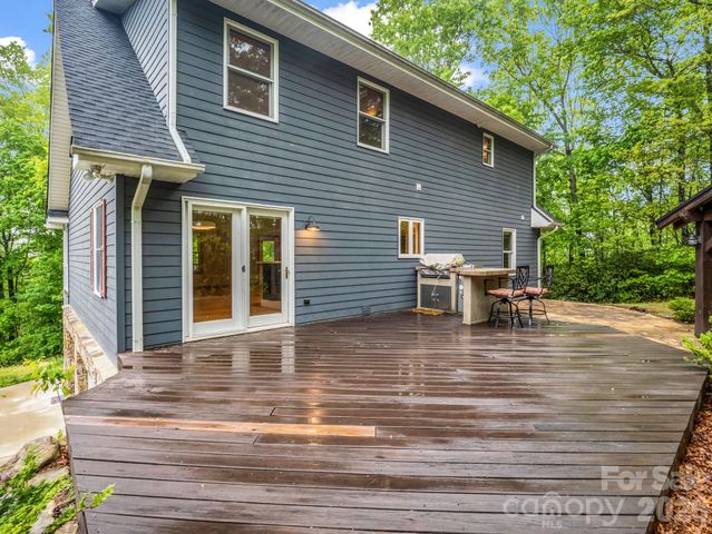 180 Canaday Drive, Brevard, NC 28712