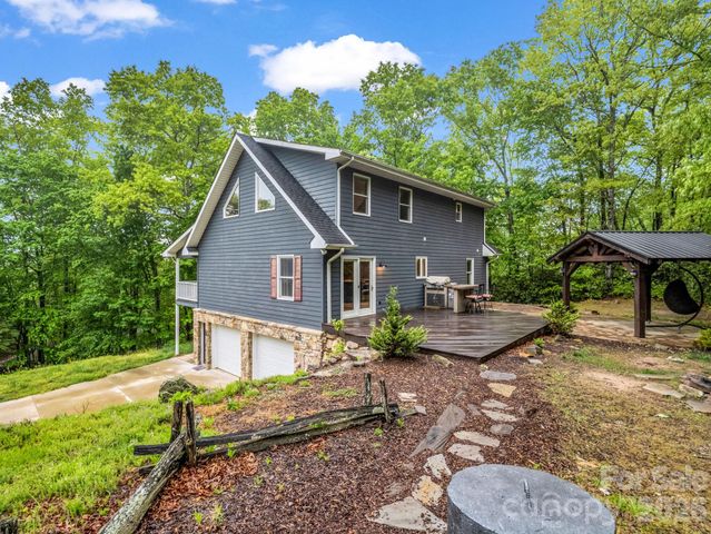 180 Canaday Drive, Brevard, NC 28712