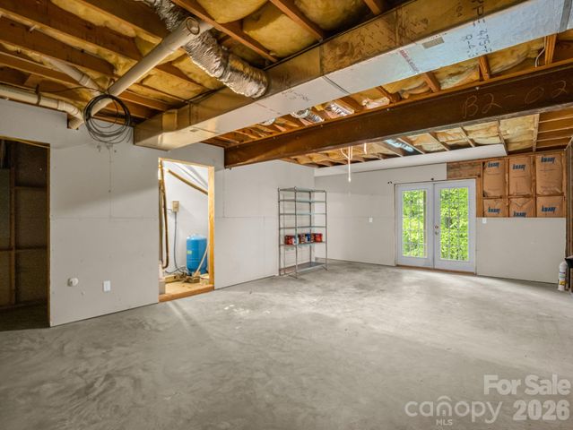 180 Canaday Drive, Brevard, NC 28712
