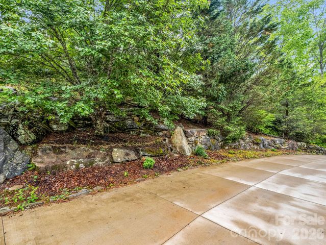180 Canaday Drive, Brevard, NC 28712