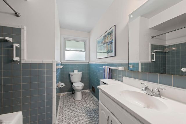 22943 Edgewood Street, St Clair Shores, MI 48080