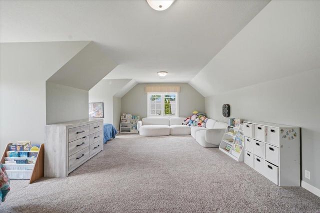 1957 Falcon Ridge, Waterloo, IA 50701