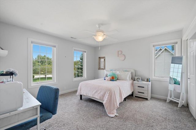 1957 Falcon Ridge, Waterloo, IA 50701