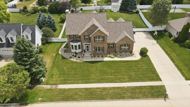 1957 Falcon Ridge, Waterloo, IA 50701
