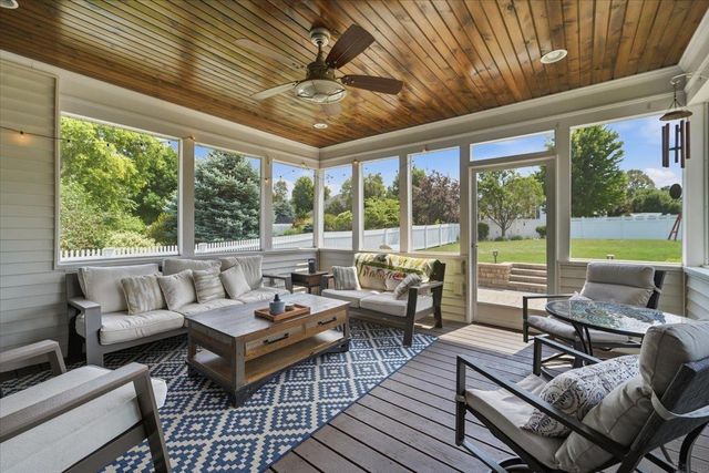 1957 Falcon Ridge, Waterloo, IA 50701