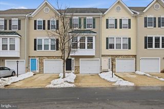 23142 BLACKTHORN SQ, Sterling, VA 20166