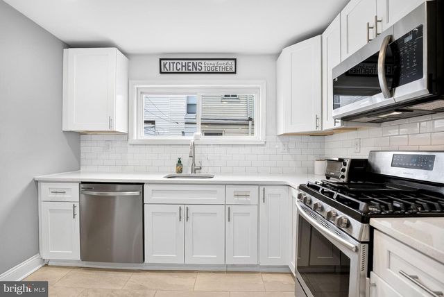 141 MIFFLIN ST, Philadelphia, PA 19148