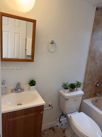 510 NW 24 34, Fort Lauderdale, FL 33311