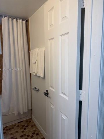 510 NW 24 34, Fort Lauderdale, FL 33311