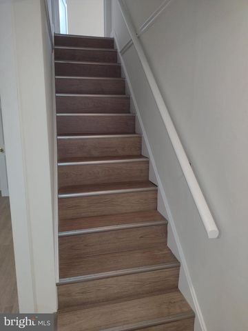 812 FOREST GLEN RD, Silver Spring, MD 20901