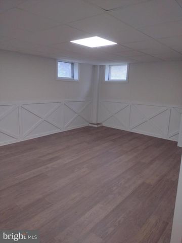 812 FOREST GLEN RD, Silver Spring, MD 20901