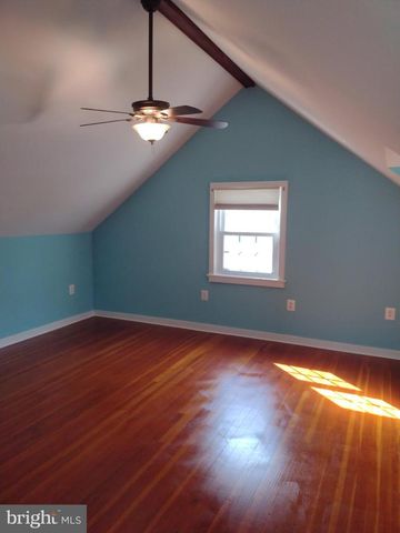 812 FOREST GLEN RD, Silver Spring, MD 20901