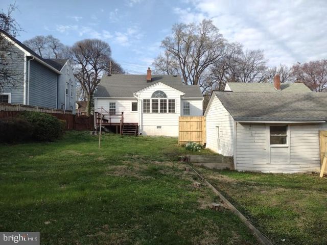 812 FOREST GLEN RD, Silver Spring, MD 20901