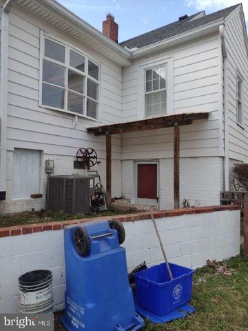 812 FOREST GLEN RD, Silver Spring, MD 20901