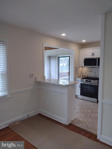 812 FOREST GLEN RD, Silver Spring, MD 20901