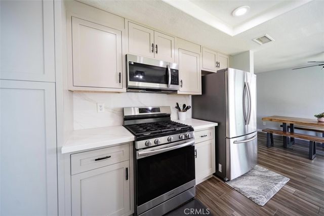 39410 Medina Court, Murrieta, CA 92562