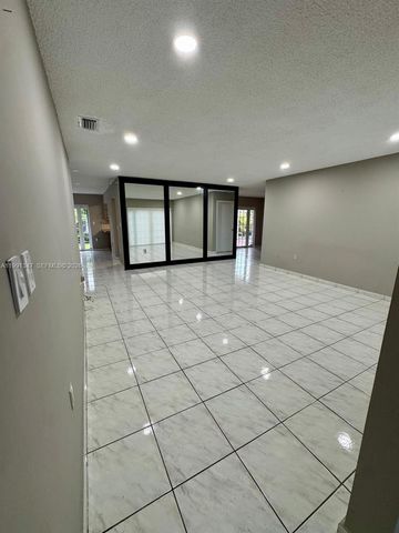 2505 SW 126th Ave, Miami, FL 33175