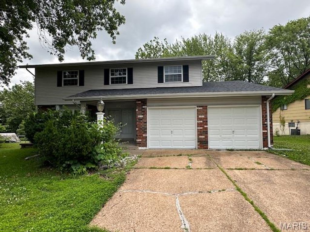 12750 Needle Point Court, Florissant, MO 63033
