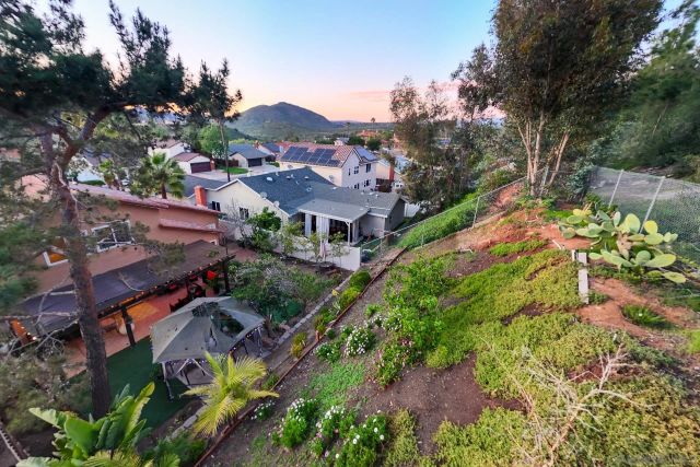 18097 Valladares, San Diego, CA 92127