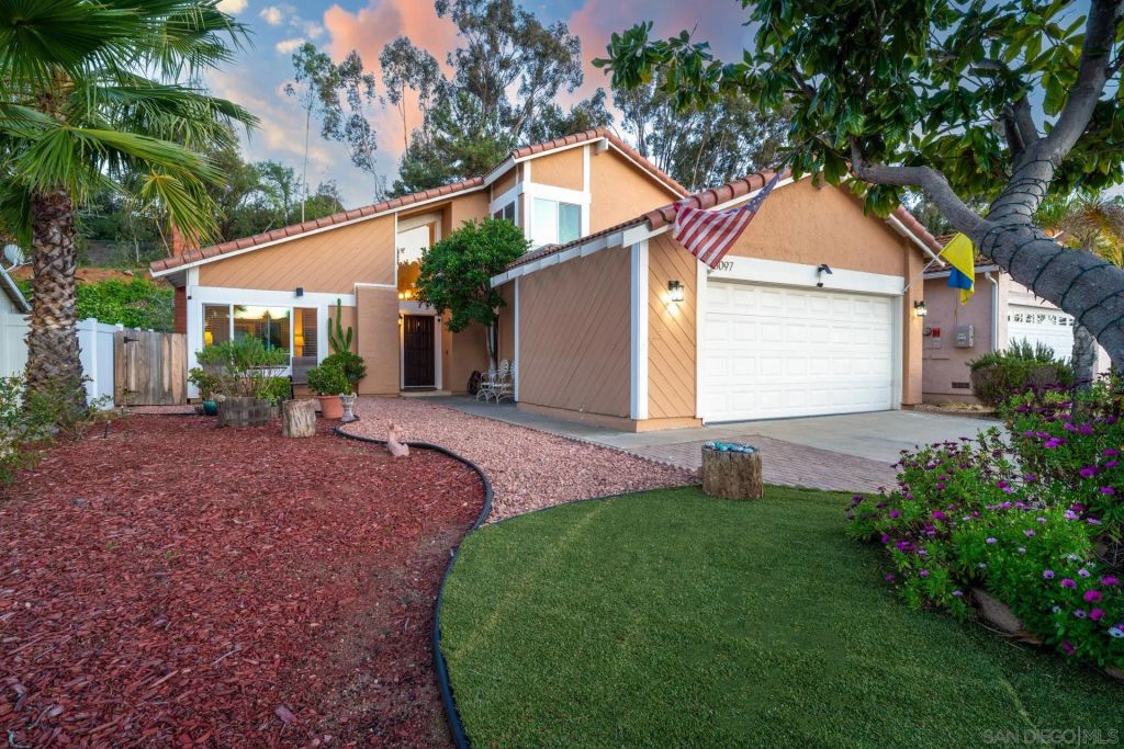 18097 Valladares, San Diego, CA 92127