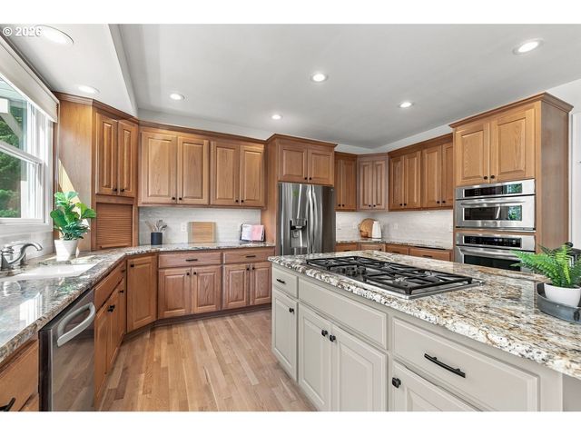 16240 Sw NIGHTHAWK Dr, Beaverton, OR 97007