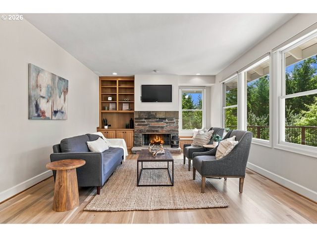 16240 Sw NIGHTHAWK Dr, Beaverton, OR 97007