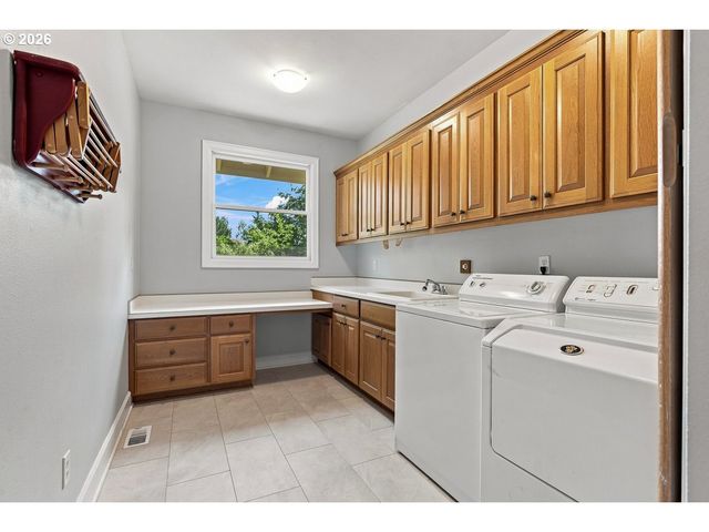 16240 Sw NIGHTHAWK Dr, Beaverton, OR 97007