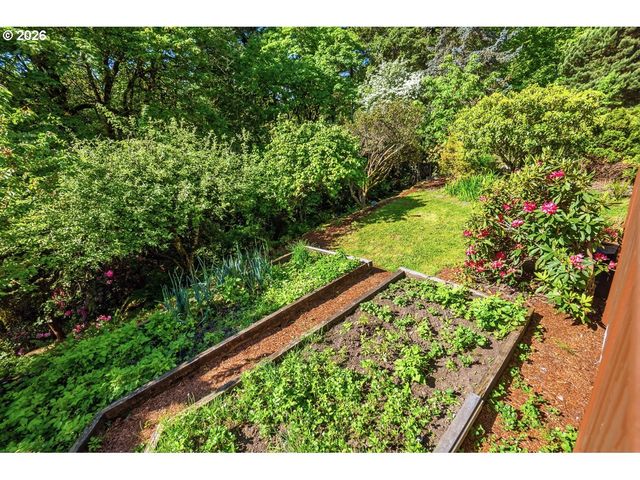 16240 Sw NIGHTHAWK Dr, Beaverton, OR 97007