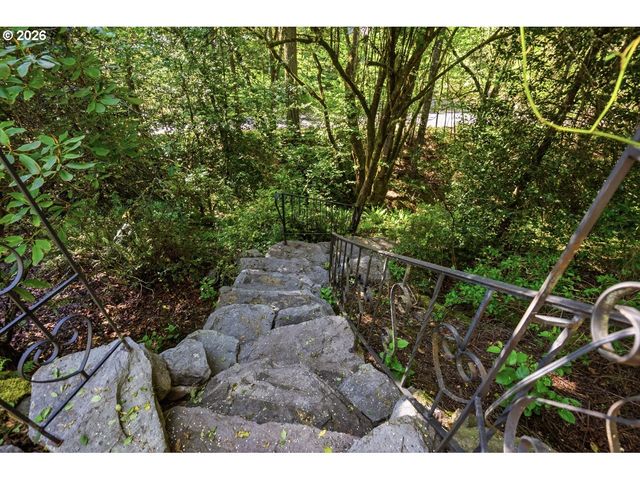 16240 Sw NIGHTHAWK Dr, Beaverton, OR 97007