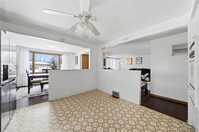 9 Marann Terrace, West Seneca, NY 14206