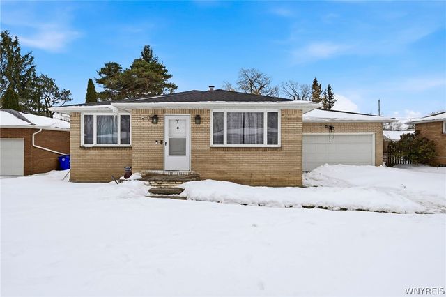 9 Marann Terrace, West Seneca, NY 14206