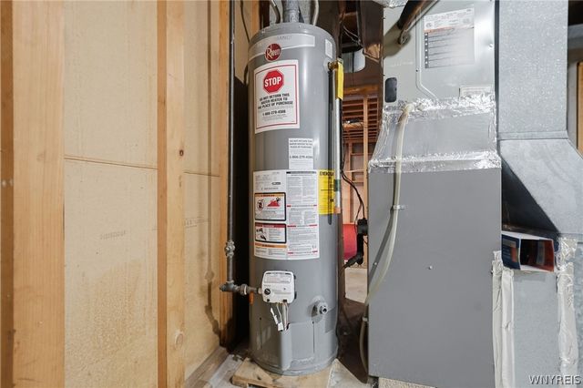 9 Marann Terrace, West Seneca, NY 14206