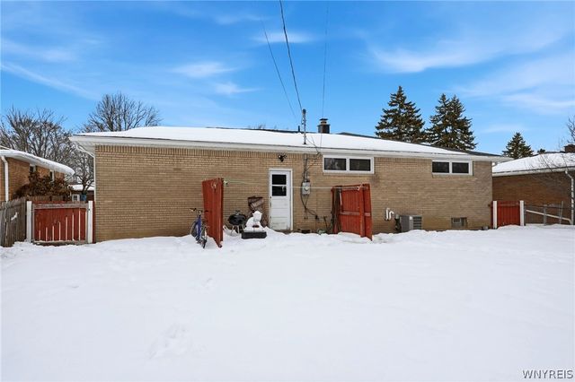 9 Marann Terrace, West Seneca, NY 14206