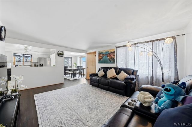 9 Marann Terrace, West Seneca, NY 14206