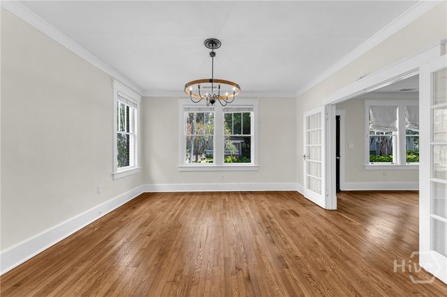 125 E 54th Street, Savannah, GA 31405