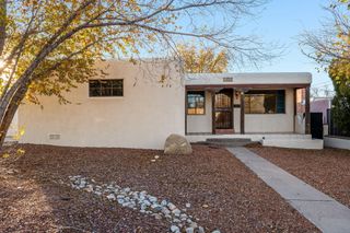 701 Laguayra Drive NE, Albuquerque, NM 87108