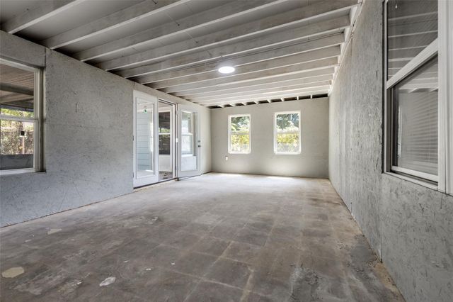 200 Pine Street, Prairie View, TX 77445